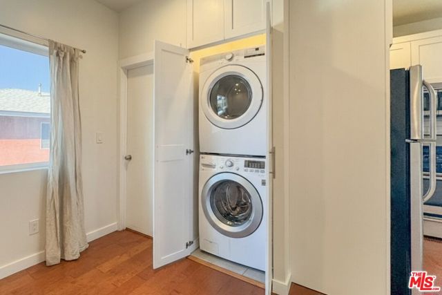 6178 Aldama Street, Los Angeles CA: https://media.crmls.org/mediaz/0f5d745c-a9ab-4d73-a654-da838a985229.jpg