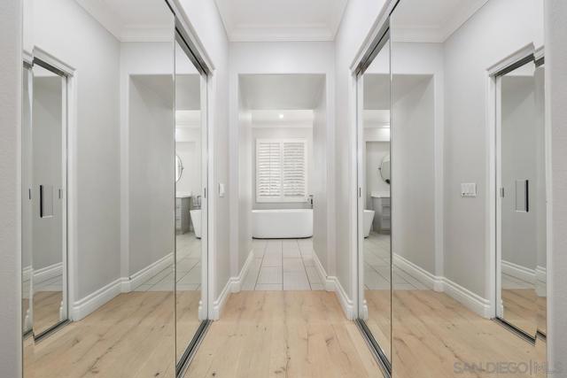 50 Whitehall, Newport Beach CA: https://media.crmls.org/mediaz/0f5d779b-b7fc-42b3-b7c6-e17d22a6ef0b.jpg