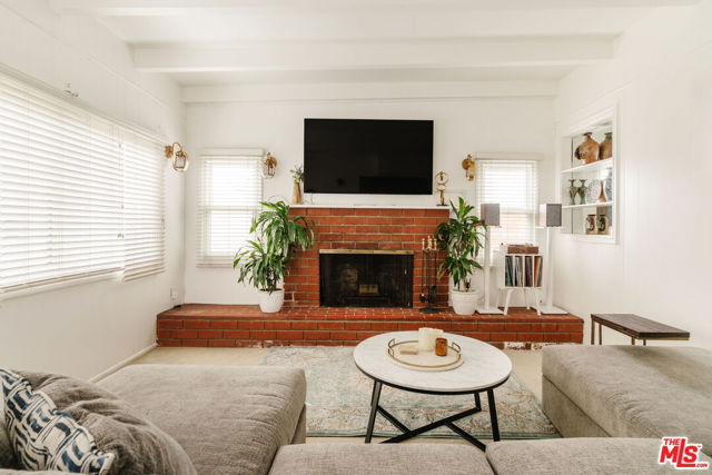 1831 259th Street, Lomita CA: https://media.crmls.org/mediaz/0f5e384e-5b15-467a-860e-e96b63018d2e.jpg