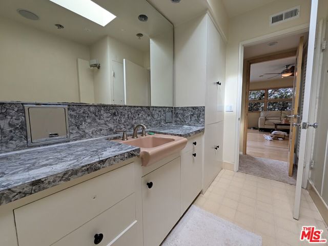 13523 Hartland Street photo 51