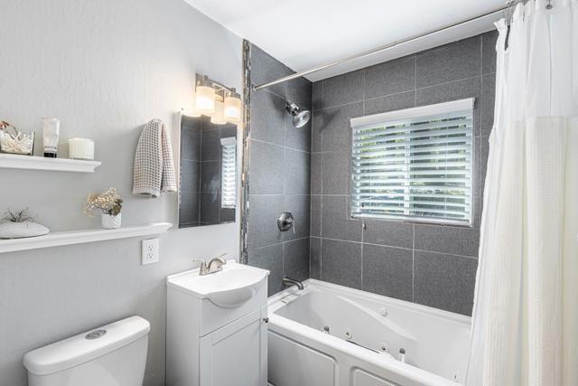 5914 Channel Drive, Santa Rosa CA: https://media.crmls.org/mediaz/0f5e71f5-ad40-41a5-987e-0257e62785db.jpg