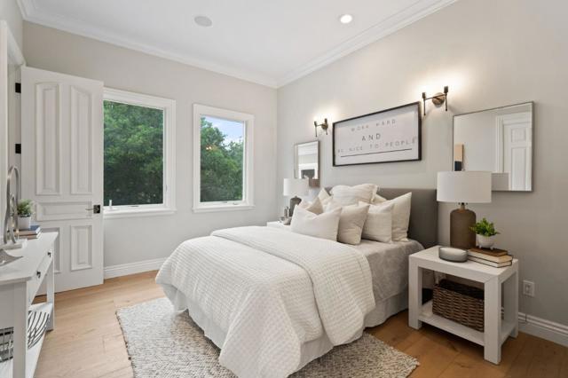 1535 Lakeview Drive, Hillsborough CA: https://media.crmls.org/mediaz/0f5efe93-f375-43b1-8aad-4c5352113e08.jpg