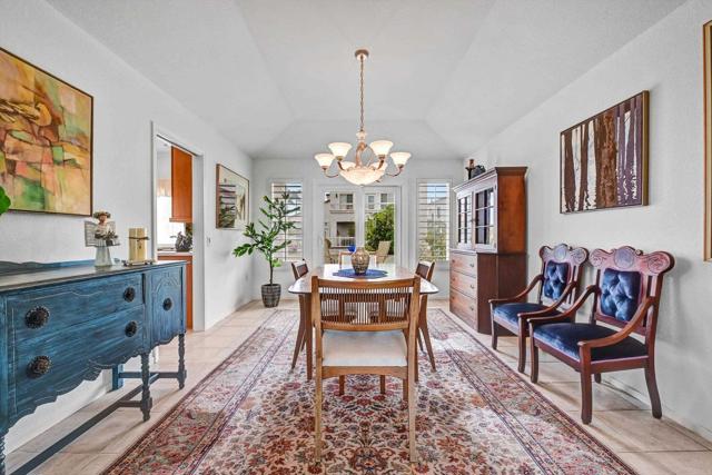 4981 Lamia Way, Oceanside CA: https://media.crmls.org/mediaz/0f5f2241-1a76-4106-913f-782a9545dc2c.jpg