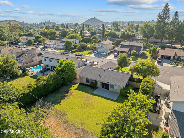 1368 Sheffield Place, Thousand Oaks CA: https://media.crmls.org/mediaz/0f612e63-817f-41c8-9ed5-c6c65b9dd991.jpg