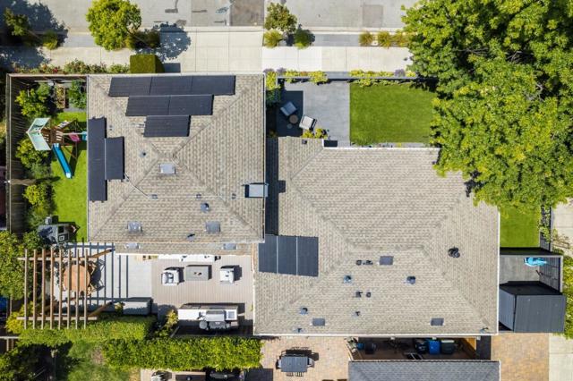 240 Bancroft Road, Burlingame CA: https://media.crmls.org/mediaz/0f614db9-8308-47c1-85df-52a74877734a.jpg