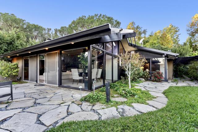 Detail Gallery Image 56 of 67 For 1345 Carnarvon Dr, Pasadena,  CA 91103 - 2 Beds | 2 Baths