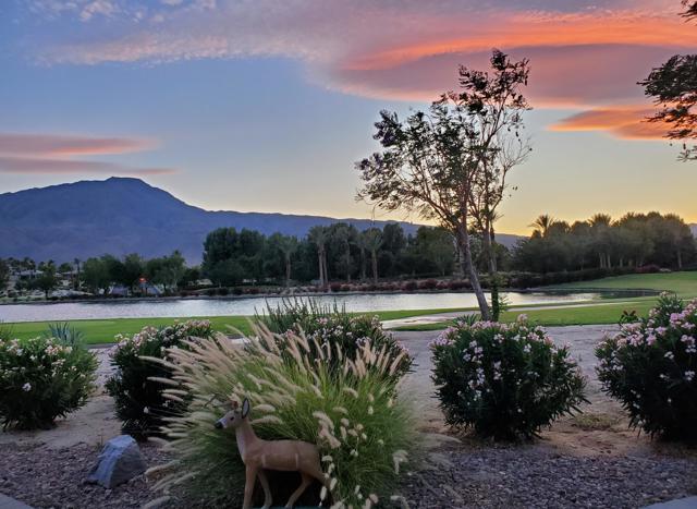 60553 Juniper Lane, La Quinta CA: https://media.crmls.org/mediaz/0f634ce2-43a3-4ddf-a2bb-9caa9e67405a.jpg