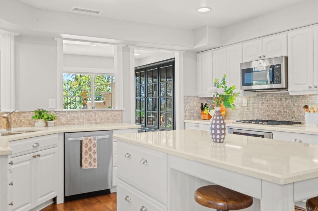 12041 Tivoli Park Row - photo 11