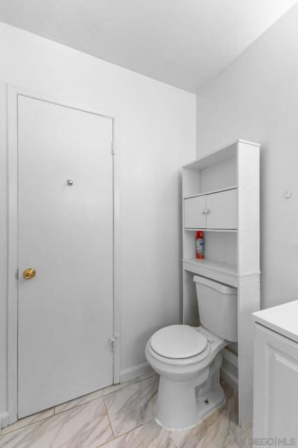 8524 Big Rock Road, Santee CA: https://media.crmls.org/mediaz/0f647c14-b4a3-44e9-9514-93b5b7328972.jpg