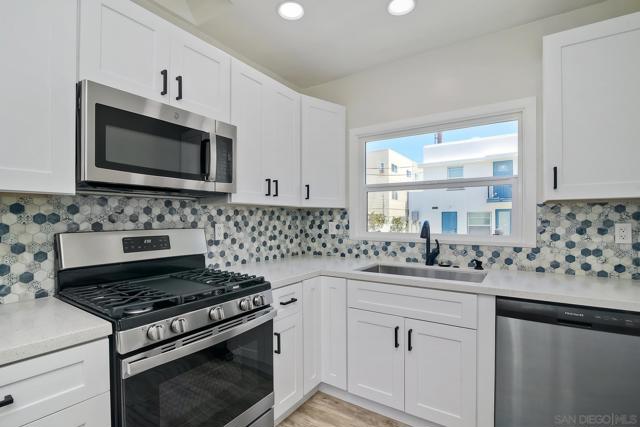 4685 Hamilton Street, San Diego CA: https://media.crmls.org/mediaz/0f64d393-f5e2-46be-9222-66c991bcc072.jpg