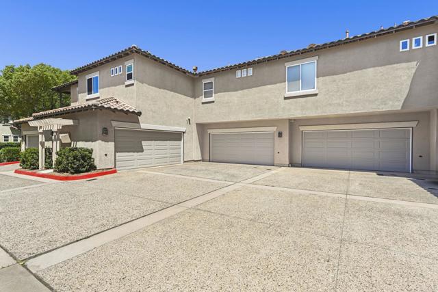 Detail Gallery Image 24 of 38 For 6084 Citracado Cir, Carlsbad,  CA 92009 - 3 Beds | 2/1 Baths