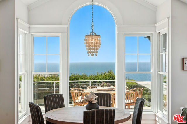 7335 Birdview Avenue, Malibu CA: https://media.crmls.org/mediaz/0f6564a0-c3a5-40a6-a416-4fe632aeda93.jpg