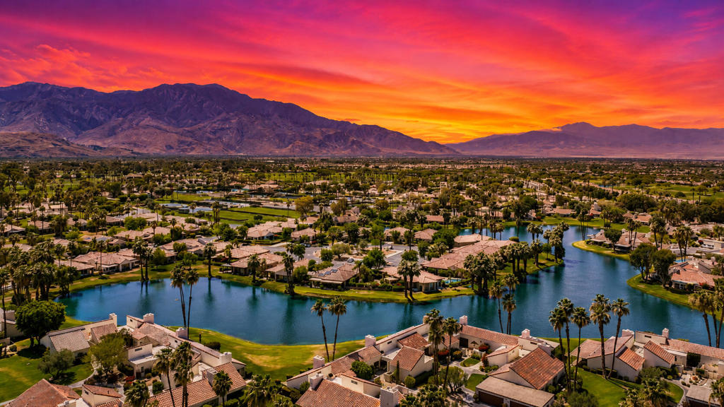https://media.crmls.org/mediaz/0f667217-5a22-4cb7-833b-51d53dfb3b35.jpg?preset=X-Large