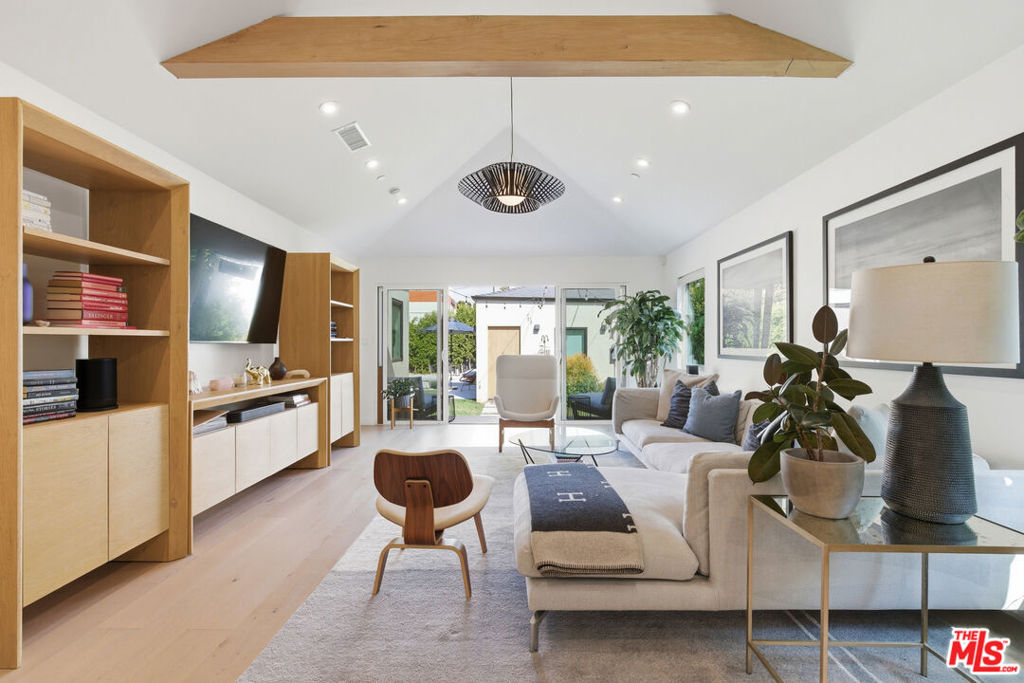 MLS #26897693 image #8