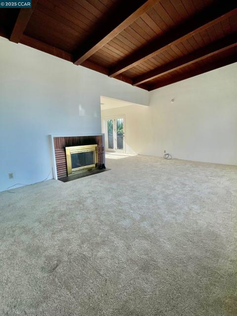 3530 Clinton Ave, Richmond CA: https://media.crmls.org/mediaz/0f672e98-93e5-439c-8b00-df772689f118.jpg