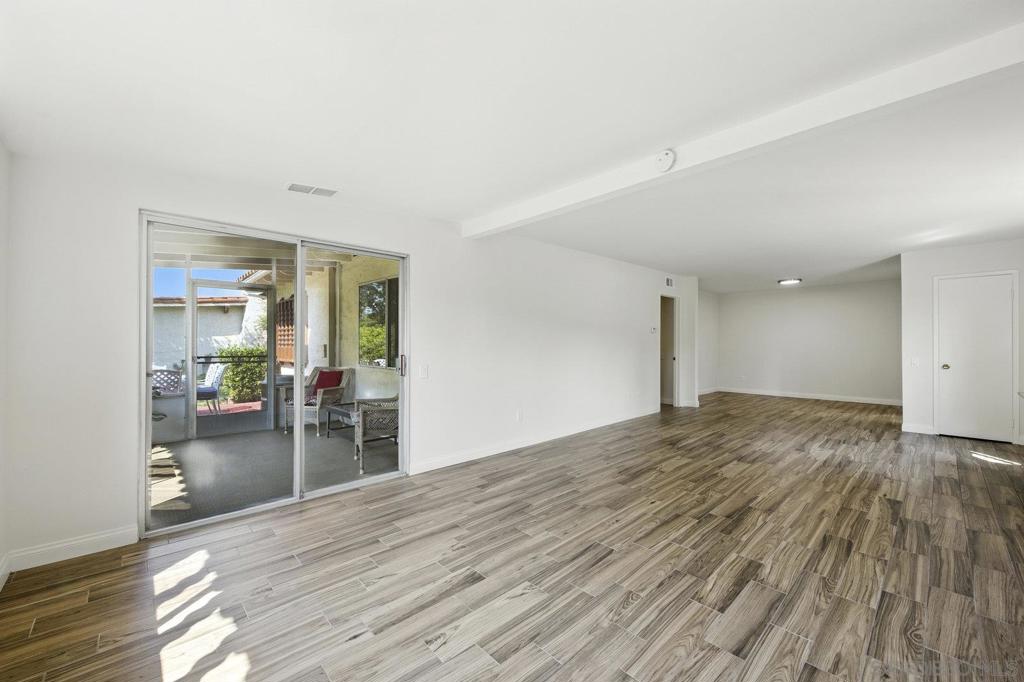 MLS #250039231SD image #24