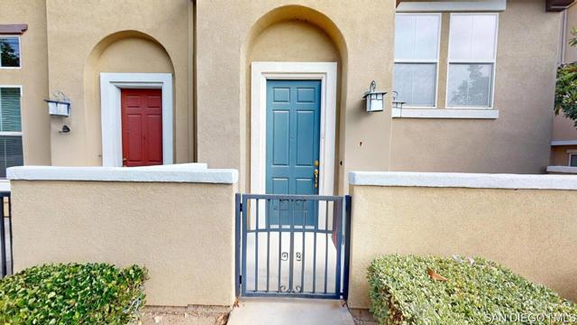 1876 E 12th ST, National City CA: https://media.crmls.org/mediaz/0f699be6-3fe9-4117-8e4f-e171e7f0b75d.jpg