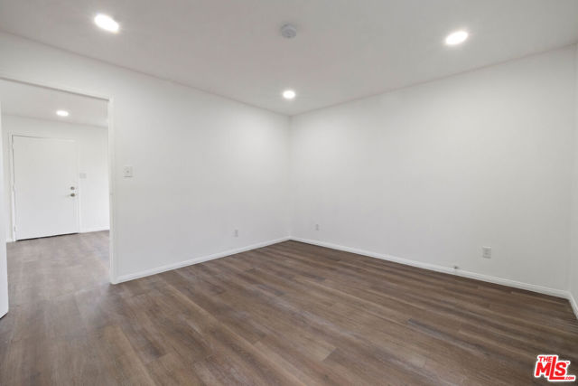 1346 E 83rd Street, Los Angeles CA: https://media.crmls.org/mediaz/0f6a200f-1b7a-4472-8c7f-d16ba8d6d2fe.jpg