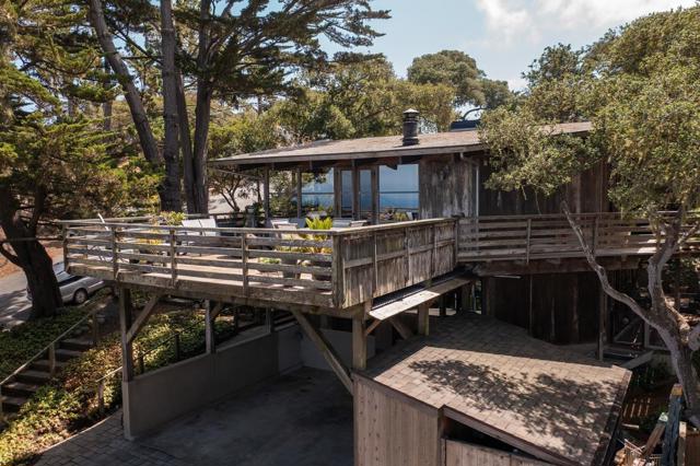 799 Parcel Street, Monterey CA: https://media.crmls.org/mediaz/0f6c136d-84b9-44f3-b214-c76fa012ddab.jpg