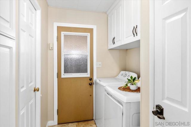 7317 Santa Barbara Street, Carlsbad CA: https://media.crmls.org/mediaz/0f6c6e69-1858-424f-a7fa-1407241dcc03.jpg