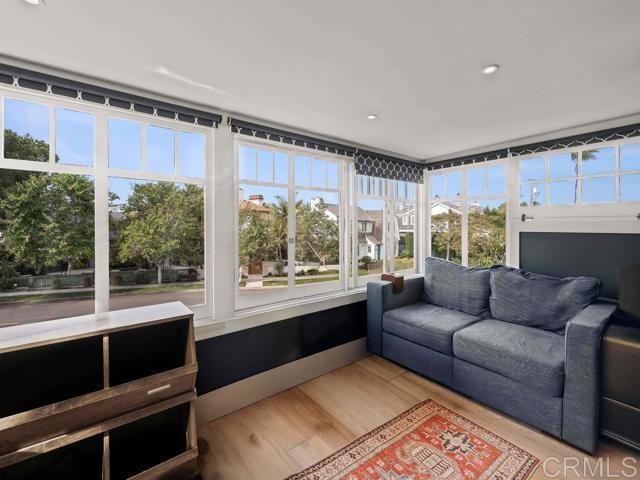 Detail Gallery Image 32 of 54 For 1027 G Ave, Coronado,  CA 92118 - 5 Beds | 3/1 Baths