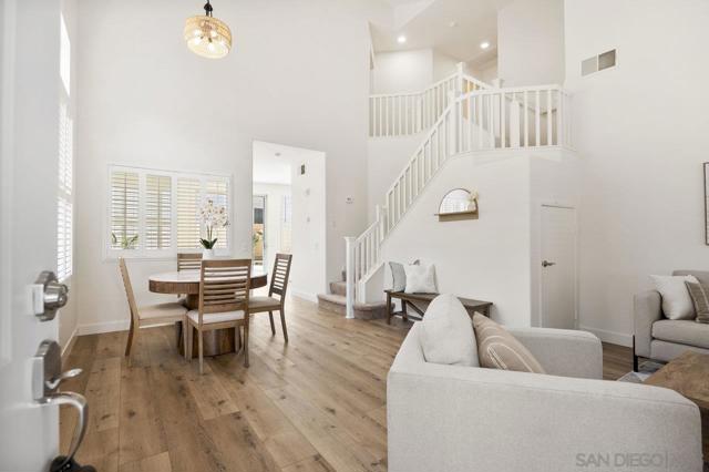4087 Ivey Vista, Oceanside CA: https://media.crmls.org/mediaz/0f6ccd5a-383f-4d93-bea2-905d9f56046a.jpg
