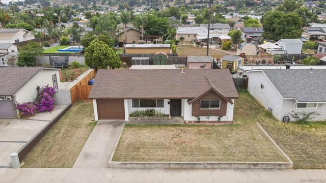 1271 Bosworth St, El Cajon CA: https://media.crmls.org/mediaz/0f6d09f6-be87-4e53-af67-2392e9996389.jpg