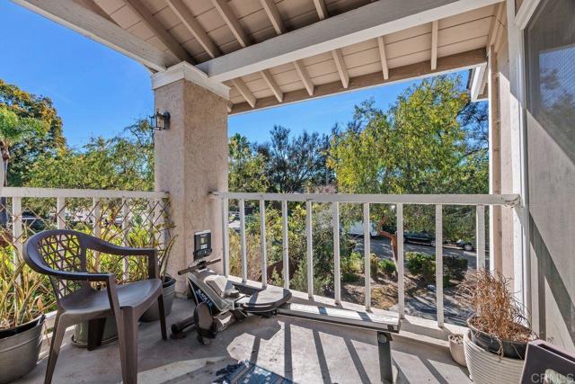 Detail Gallery Image 23 of 37 For 1207 Branding Iron Cir, Vista,  CA 92081 - 4 Beds | 3 Baths