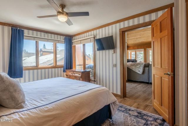 435 Lakeview Boulevard, Mammoth Lakes CA: https://media.crmls.org/mediaz/0f6e6365-c4cb-4859-b358-d4158253979c.jpg