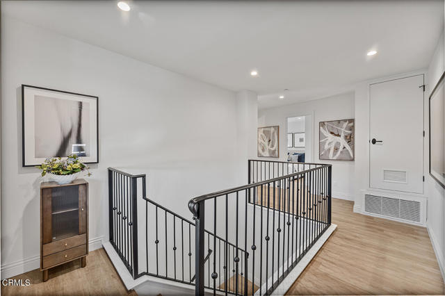 418 Fairview Avenue, Arcadia CA: https://media.crmls.org/mediaz/0f6f09c1-db85-4b18-a47f-e046dba98ac1.jpg