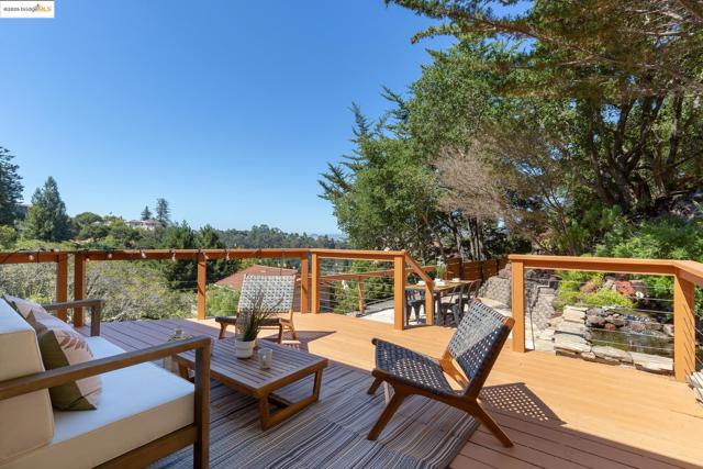 6330 Swainland Rd, Oakland CA: https://media.crmls.org/mediaz/0f712509-1414-4bee-bcda-521240cc6c7a.jpg
