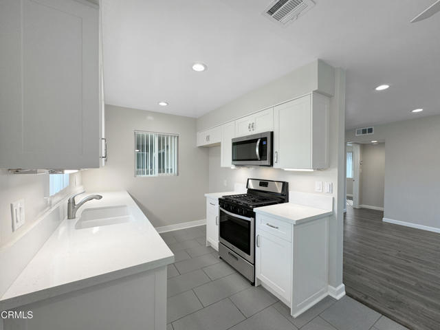 Detail Gallery Image 2 of 13 For 605 N Los Robles Ave #4,  Pasadena,  CA 91101 - 1 Beds | 1 Baths