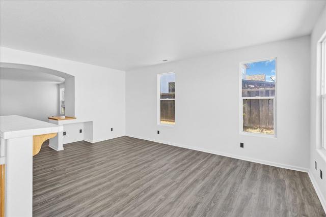 1233 Greenleaf Loop, Greenfield CA: https://media.crmls.org/mediaz/0f722f59-f818-423c-8d7b-22576b27b085.jpg