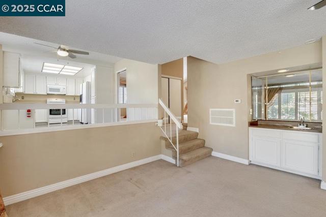 987 Morello Ave, Martinez CA: https://media.crmls.org/mediaz/0f726115-5d38-4f07-bd0d-5d01e009ca76.jpg