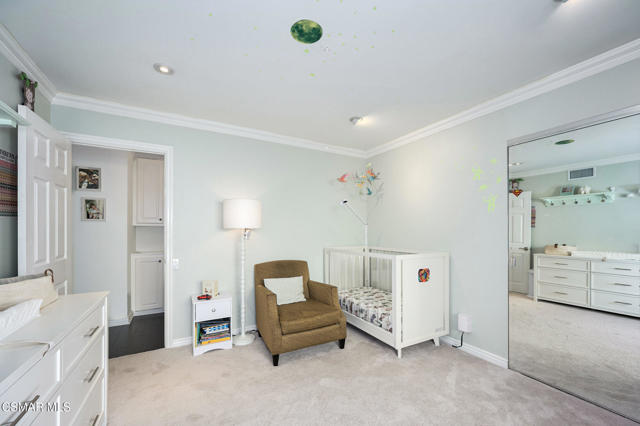 26007 Philrich Circle, Calabasas CA: https://media.crmls.org/mediaz/0f72dd90-b42d-4cdf-81cb-b555c56d0112.jpg