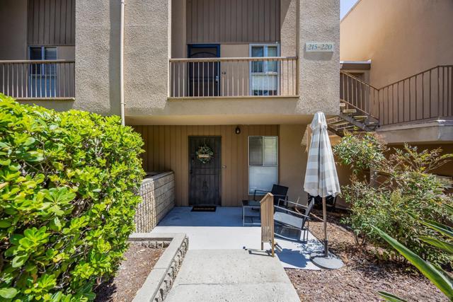 5700 Baltimore Dr, La Mesa CA: https://media.crmls.org/mediaz/0f7368ab-44b9-42b7-9f27-8c11fab48163.jpg