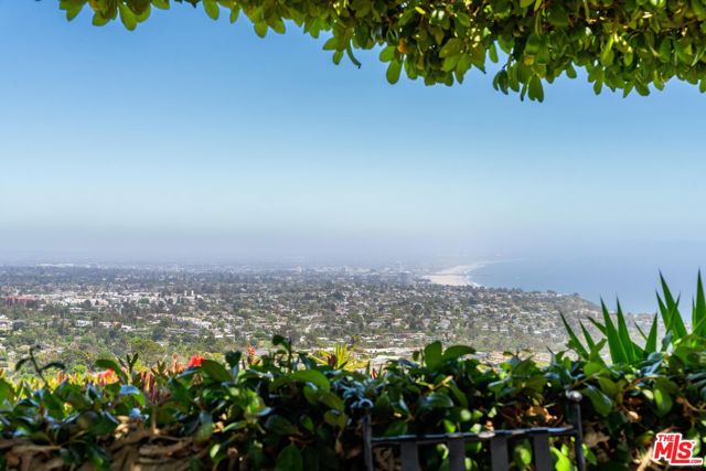 Drew Fenton | 1058 Vista Grande Drive Pacific Palisades CA | MLS: 7137758
