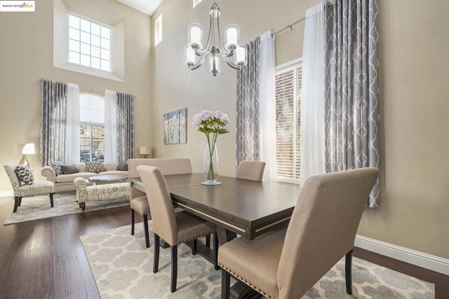 2532 Crystal Way, Antioch CA: https://media.crmls.org/mediaz/0f74d04c-e38a-43ae-9f2c-7d39087fe92c.jpg