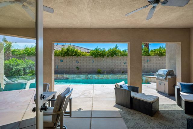 40844 Piazza Del Paradiso, Indio CA: https://media.crmls.org/mediaz/0f75261c-794e-4197-9b48-df40dff65823.jpg