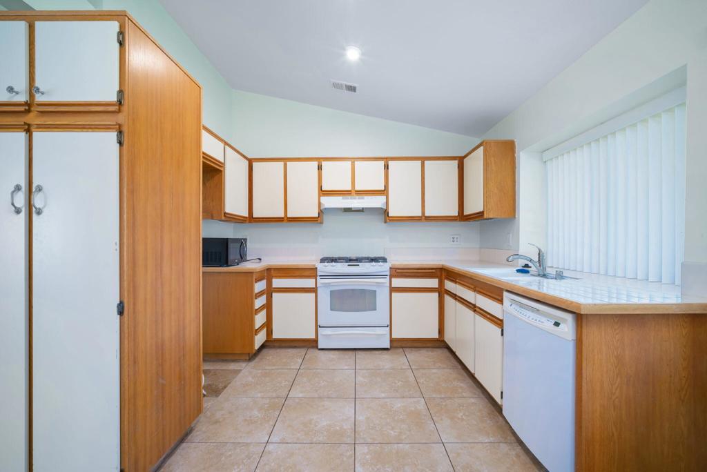MLS #219125344DA image #17
