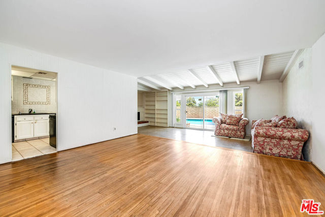 16314 Armstead Street, Granada Hills CA: https://media.crmls.org/mediaz/0f75a569-eec4-4d91-801e-77ed7be31298.jpg