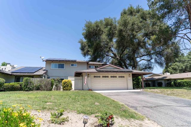 33212 Mill Creek Rd, Pauma Valley CA: https://media.crmls.org/mediaz/0f76f94c-768e-413e-80f4-238ed5203a16.jpg