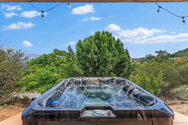 12443 Mirar De Valle, Valley Center CA: https://media.crmls.org/mediaz/0f772c21-c04b-42d5-bb89-f35f9c8b44e1.jpg