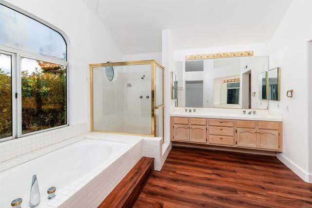 Detail Gallery Image 29 of 55 For 11605 Windcrest Ln, San Diego,  CA 92128 - 4 Beds | 3 Baths