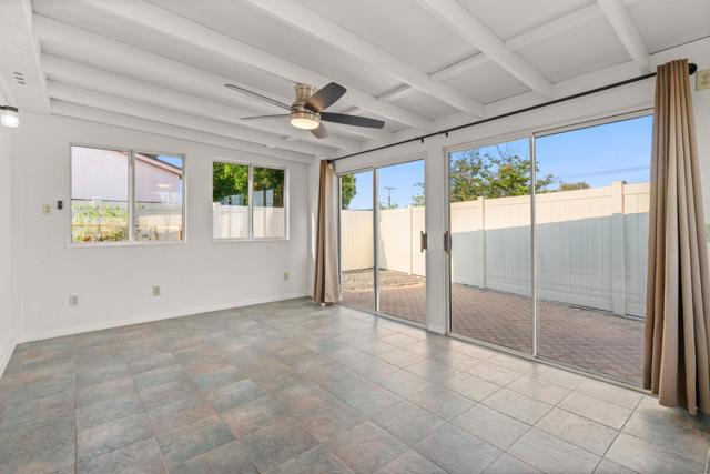 9447 Medina Dr, Santee CA: https://media.crmls.org/mediaz/0f783136-52ff-452b-9584-57a3562a7bae.jpg