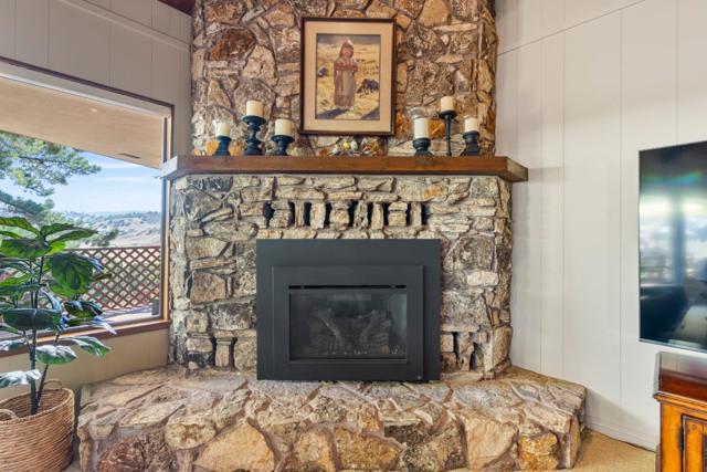 60 Terry Court, Hollister CA: https://media.crmls.org/mediaz/0f7a31bb-1cbf-428b-8e9b-b9542ff230ec.jpg