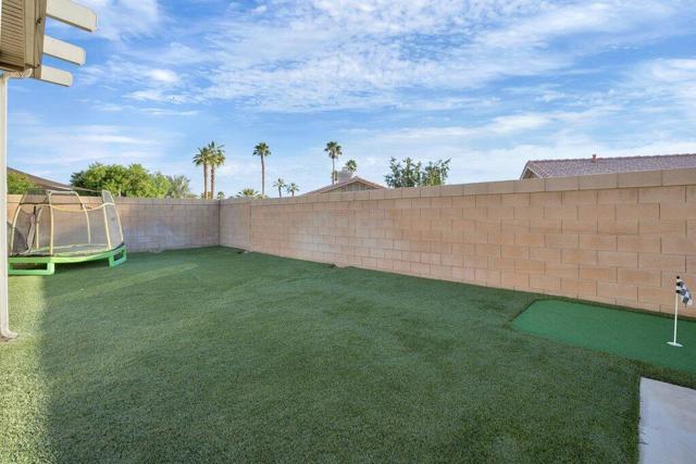 45180 Debbie Drive, La Quinta CA: https://media.crmls.org/mediaz/0f7a87e9-4f94-43e1-a85e-f87d83878642.jpg
