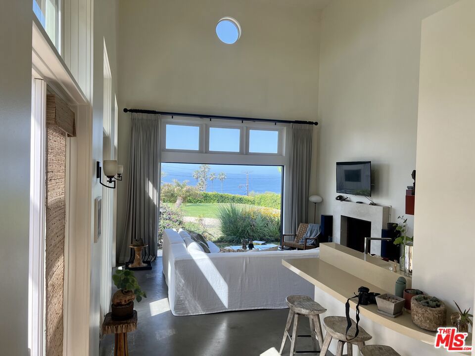 MLS #25621757 image #11