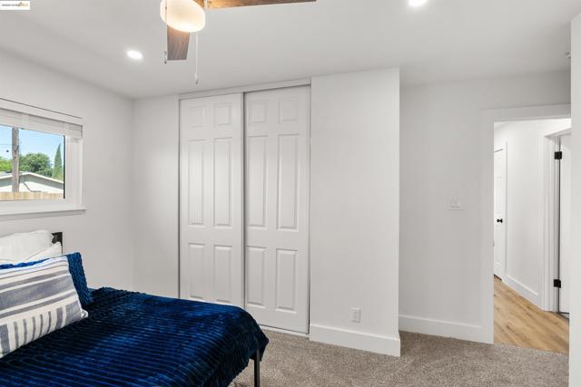 3393 Gateway Rd, Bethel Island CA: https://media.crmls.org/mediaz/0f7ca912-005a-4e83-ab4e-32ee316351c8.jpg