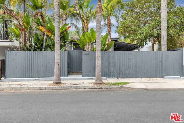 1023 Pleasantview Avenue photo 1
